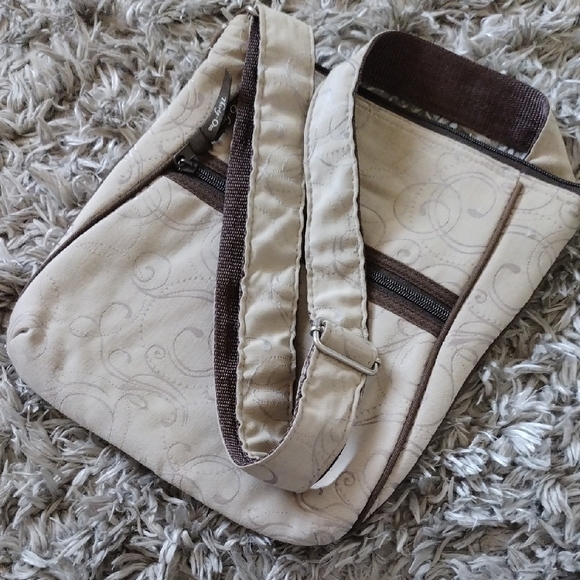 Elegant Cream Shoulder Bag - Picture 5 of 9